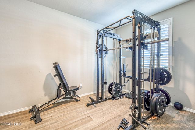 232 Ulshaw Street, El Paso, TX 79928