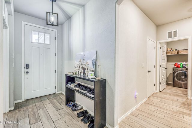 232 Ulshaw Street, El Paso, TX 79928