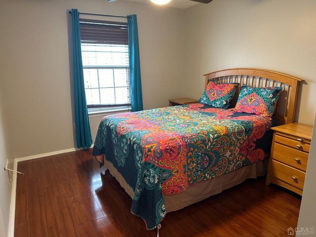 498 Witney Court, North Brunswick, NJ 08902