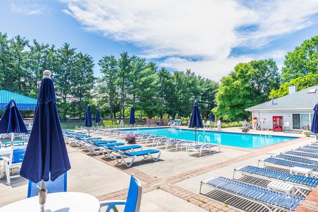 498 Witney Court, North Brunswick, NJ 08902