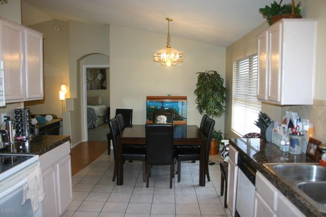 4827 E MOSSMAN Road, Phoenix, AZ 85054
