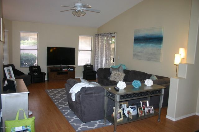 4827 E MOSSMAN Road, Phoenix, AZ 85054