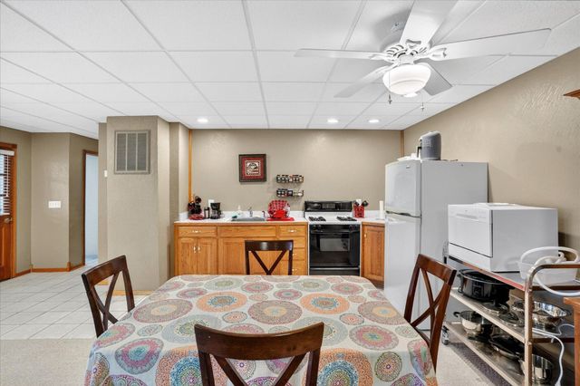 1923 W Ranch Road, Nixa, MO 65714