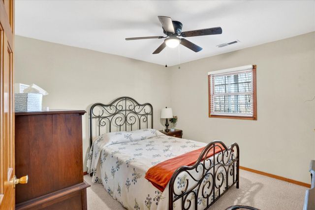 1923 W Ranch Road, Nixa, MO 65714