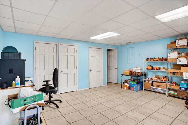 1923 W Ranch Road, Nixa, MO 65714