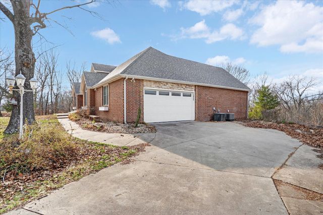 1923 W Ranch Road, Nixa, MO 65714
