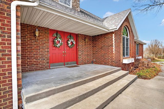 1923 W Ranch Road, Nixa, MO 65714