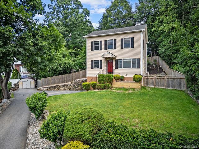 36 Grandview Drive, Mahopac, NY 10541