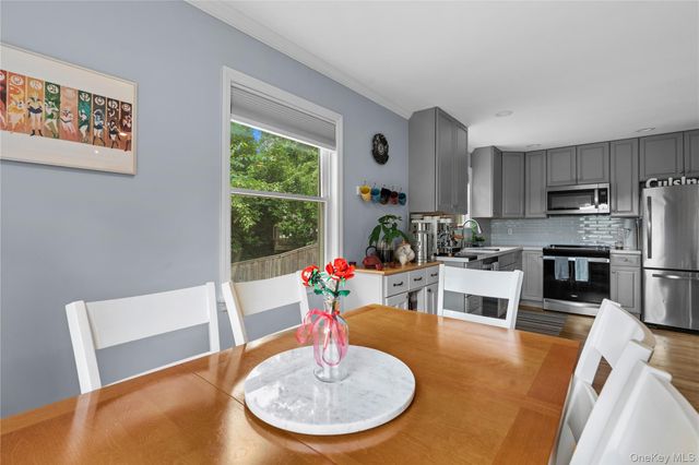 36 Grandview Drive, Mahopac, NY 10541