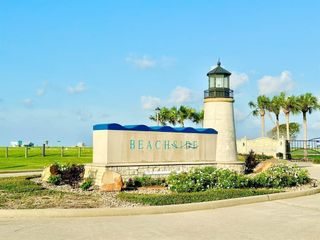 3368 Bay Ridge Dr, Palacios, TX 77465