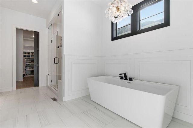 16908 Rosehill Street, Overland Park, KS 66221