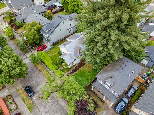 7218 N JORDAN Ave, Portland, OR 97203