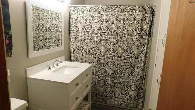 201 MESQUITE STREET, Burkburnett, TX 76354