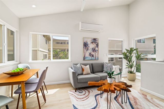 1729 Keeaumoku Street B, Honolulu, HI 96822