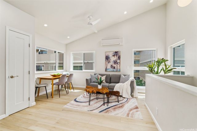 1729 Keeaumoku Street B, Honolulu, HI 96822