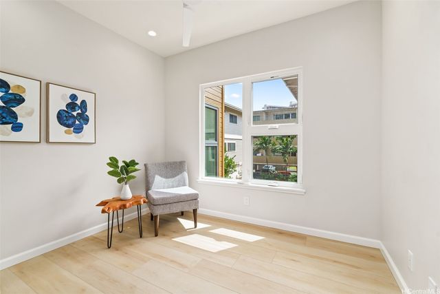 1729 Keeaumoku Street B, Honolulu, HI 96822