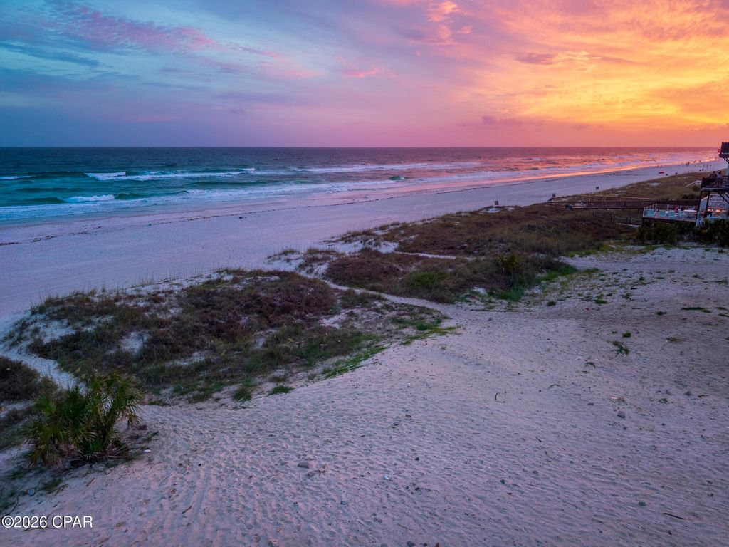 Image 8 of property listing at 19979 Front Beach Road, Panama City Beach, FL 32413