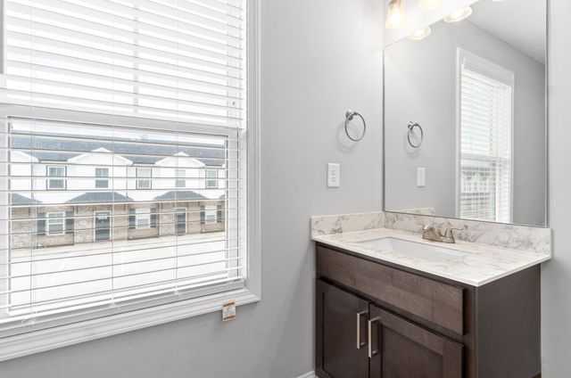 1625 Golf Club Ln Unit 205, Clarksville, TN 37043