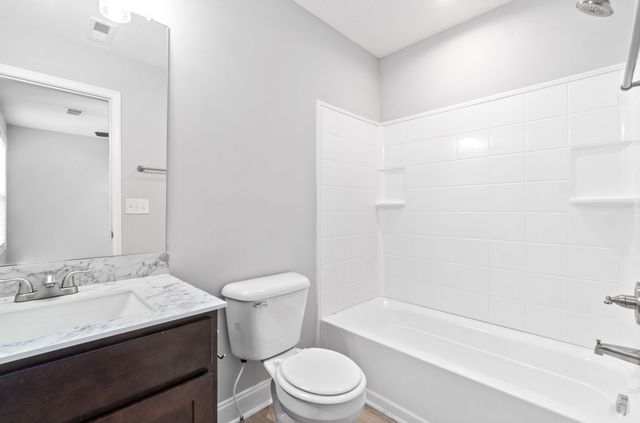 1625 Golf Club Ln Unit 205, Clarksville, TN 37043