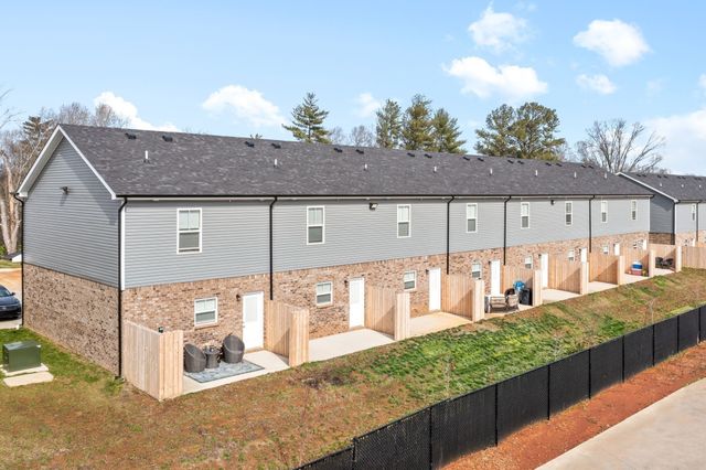 1625 Golf Club Ln Unit 205, Clarksville, TN 37043