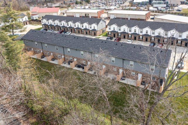 1625 Golf Club Ln Unit 205, Clarksville, TN 37043