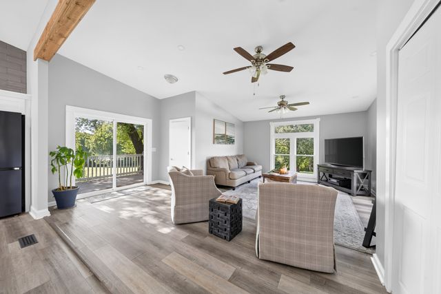 3798 McCandless Rd, Columbia, TN 38401