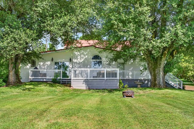 3798 McCandless Rd, Columbia, TN 38401