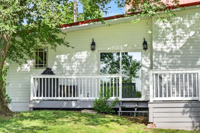 3798 McCandless Rd, Columbia, TN 38401