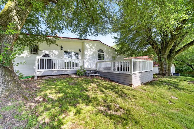 3798 McCandless Rd, Columbia, TN 38401