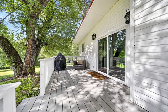 3798 McCandless Rd, Columbia, TN 38401
