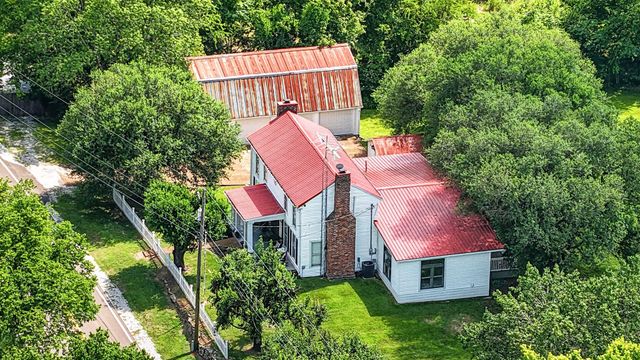 3798 McCandless Rd, Columbia, TN 38401