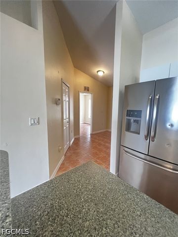 213 SE 23rd PL, Cape Coral, FL 33990