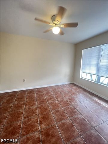 213 SE 23rd PL, Cape Coral, FL 33990