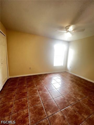 213 SE 23rd PL, Cape Coral, FL 33990