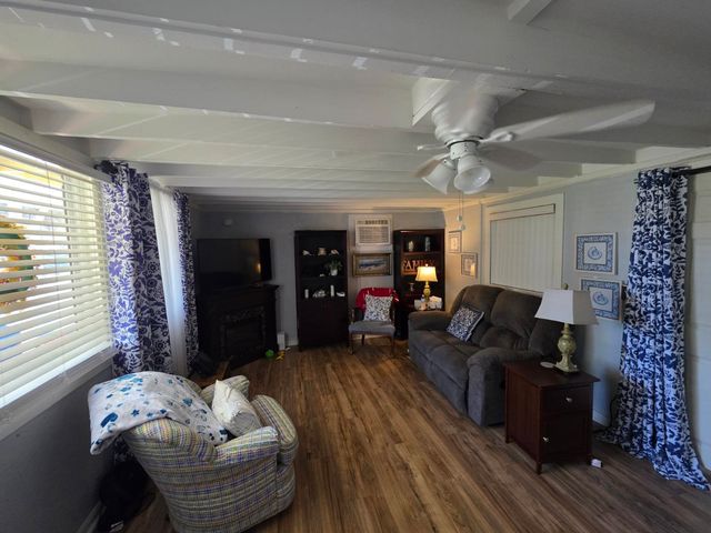 3616 SE 11th Street, Des Moines, IA 50315