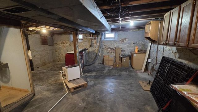 821 S 9TH AVENUE, Wausau, WI 54401