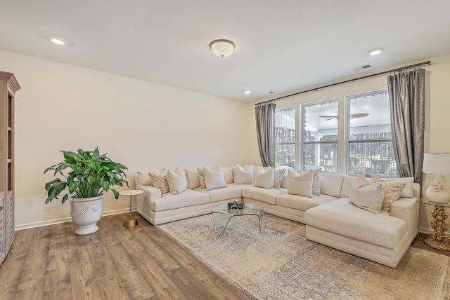 1032 Magnolia Warbler Way, Ravenel, SC 29470