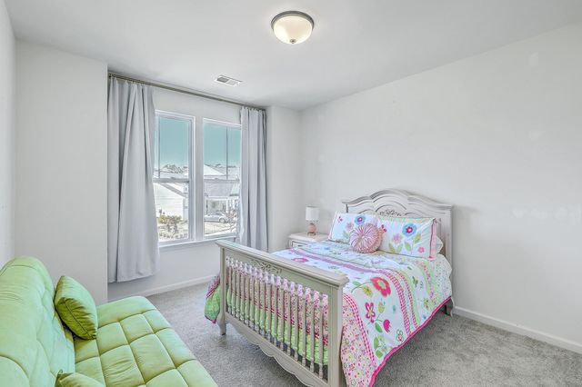 1032 Magnolia Warbler Way, Ravenel, SC 29470