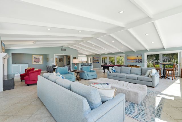 34 N Live Oak Rd, Hilton Head Island, SC 29928