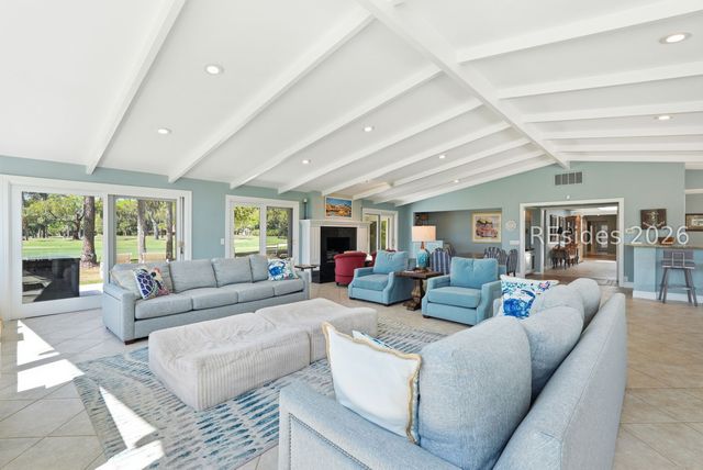 34 N Live Oak Rd, Hilton Head Island, SC 29928