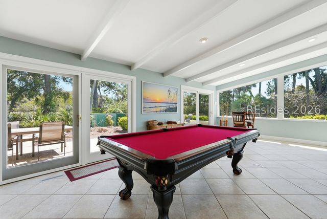 34 N Live Oak Rd, Hilton Head Island, SC 29928