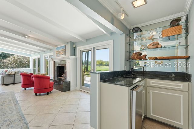 34 N Live Oak Rd, Hilton Head Island, SC 29928