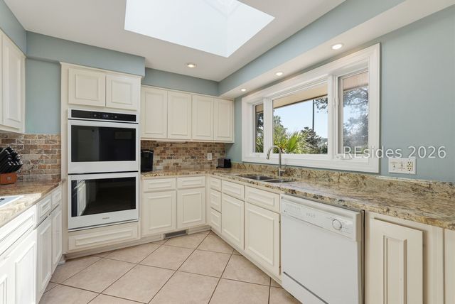 34 N Live Oak Rd, Hilton Head Island, SC 29928