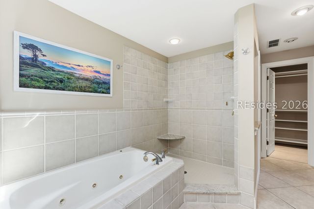 34 N Live Oak Rd, Hilton Head Island, SC 29928