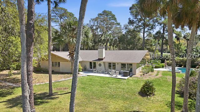 34 N Live Oak Rd, Hilton Head Island, SC 29928