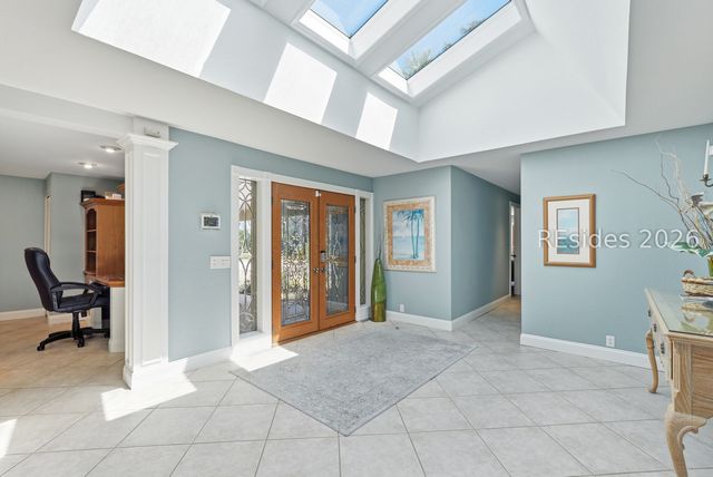 34 N Live Oak Rd, Hilton Head Island, SC 29928