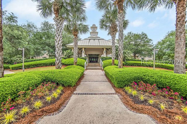 34 N Live Oak Rd, Hilton Head Island, SC 29928