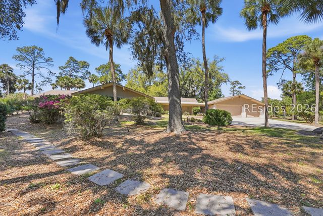 34 N Live Oak Rd, Hilton Head Island, SC 29928