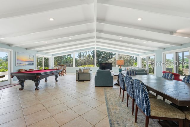 34 N Live Oak Rd, Hilton Head Island, SC 29928