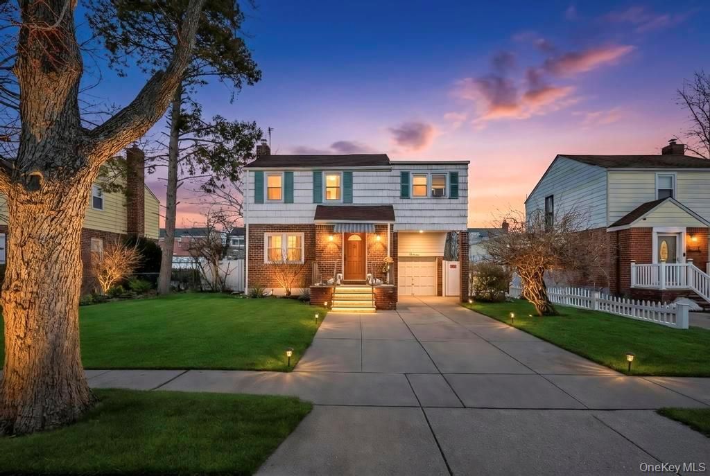 13 Crystal Street, Elmont, NY 11003 — exterior